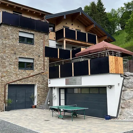 アパート Oberzinnegg ザールバッハ・ヒンターグレム