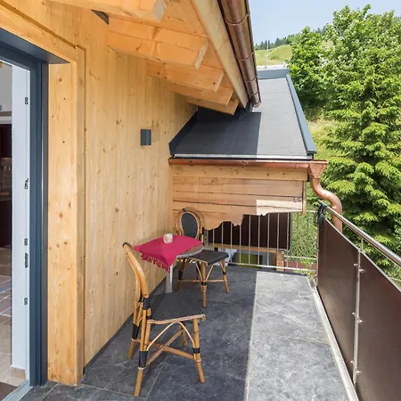 Oberzinnegg Apartment *